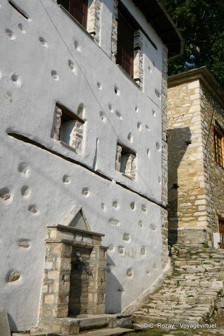 Un altro esempio di architettura locale, Pinakates, Pelion - Grecia