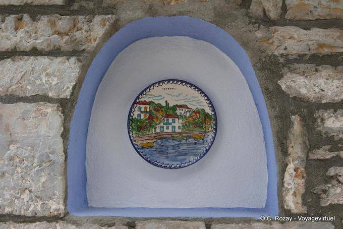 Nella parete, Trikeri, Agia Kiriaki - Grecia