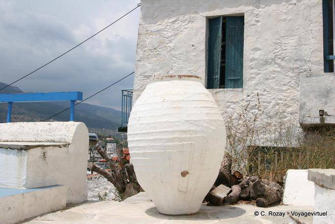 Grande vaso decorato altezze di Poros - Grecia