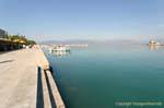 Camminare sulle banchine, Nafplion, Grecia.