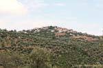 Borgo arroccato sulla collina, Pelion Trikeri, Grecia.