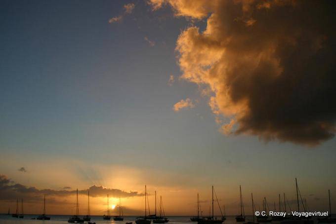 Porto di Deshaies, tramonto - Guadalupa