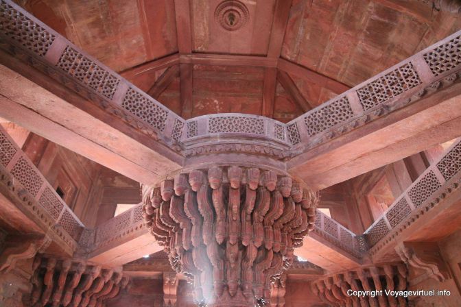 Fatehpur Sikri Diwan I Khas - India