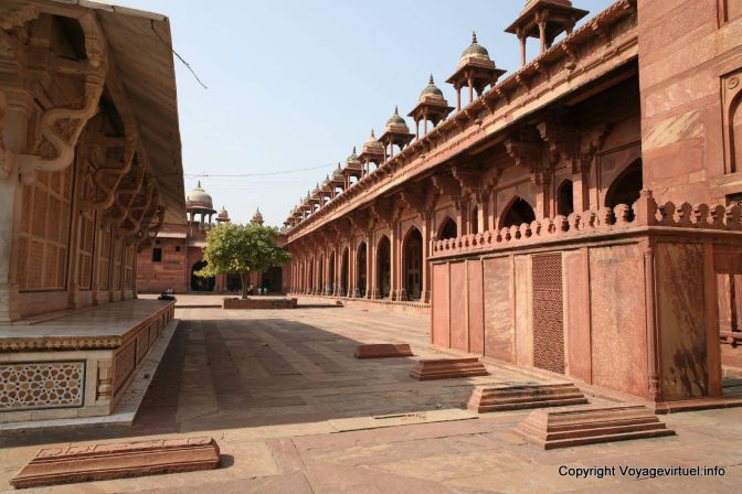 Fatehpur Sikri Jama Masjid - India