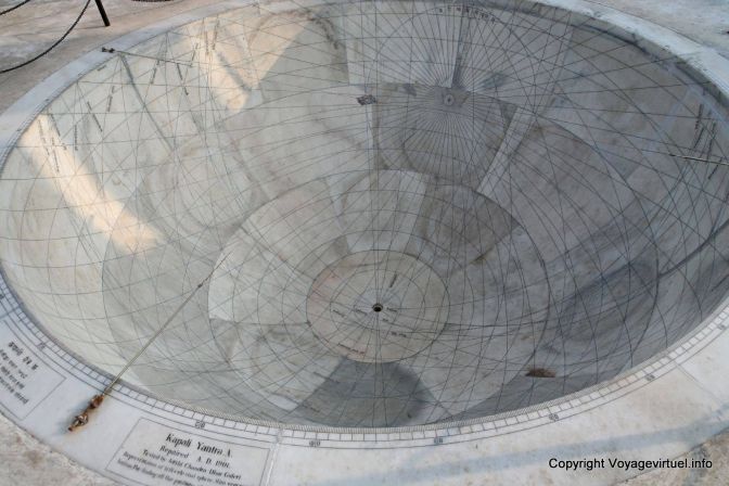 Jaipur Jantar Mantar Observatoire Kapali Yantra - India