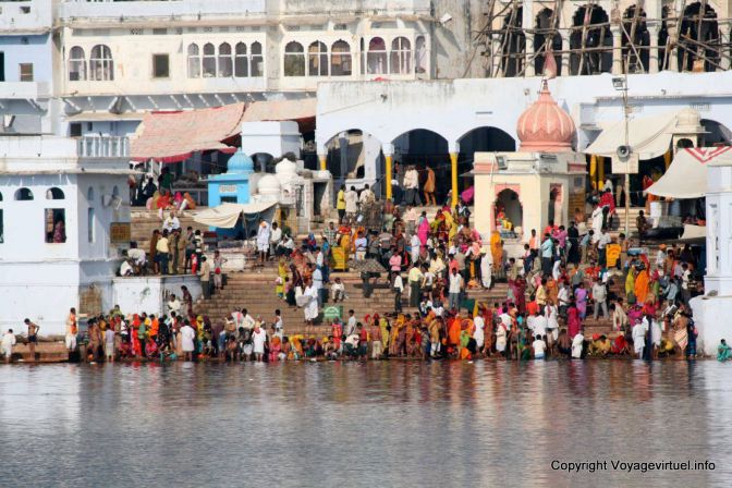Pushkar Les Ghats Lac Sacre - India