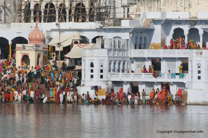 Pushkar Les Ghats Lac Sacre - India