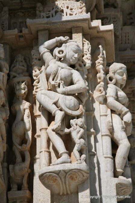 Ranakpur Suparshvanath Temple Des Prostituees - India