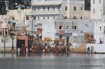 Pushkar les ghats lac sacre.