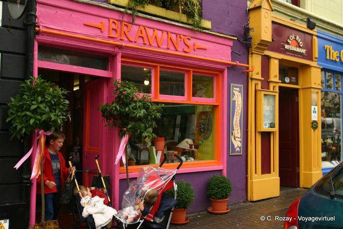 Facciata rosa di Brawn, Westport - Irlanda