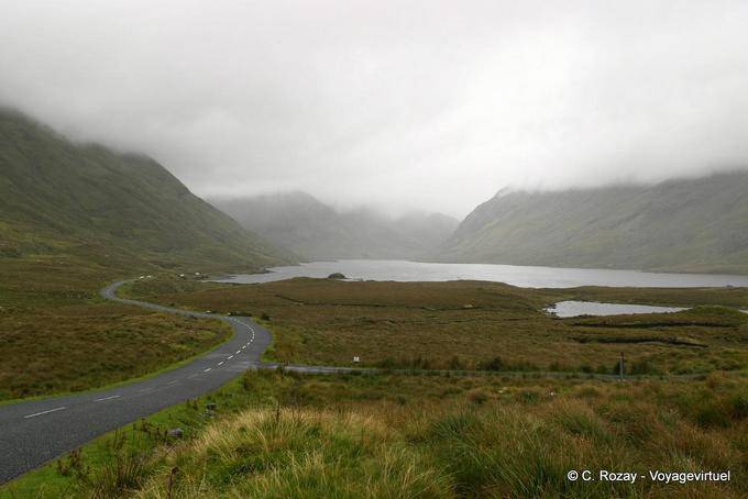 Doo Lough dalla R335 tra Louisburgh e Leenaum - Irlanda