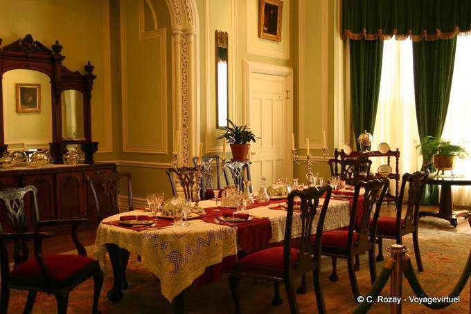 La sala da pranzo della coppia Mitchell, Castello Kylemore - Irlanda