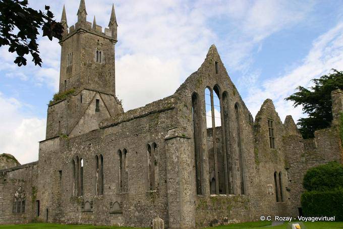Ennis Friary, fondata da Obrien nel 1300, Abbazia di Ennis - Irlanda