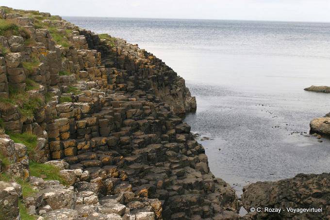 Effetto della rapida contrazione termica del lavaggio durante il raffreddamento, Giants Causeway - Irlanda de Nord