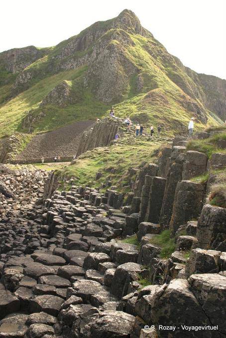 Gli effetti di attività vulcanica nella Paleogene, Giants Causeway - Irlanda de Nord