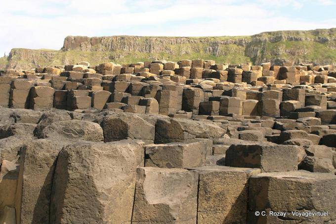 Colonne esagonali sulla battigia, Giants Causeway - Irlanda de Nord