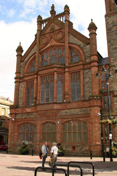 Facciata della Guildhall, Derry - Irlanda de Nord