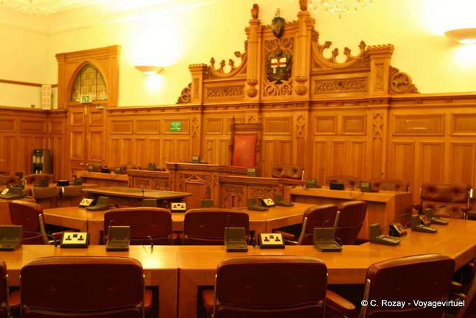La Sala Grande del Municipio, all'interno del Guildhall, Derry - Irlanda de Nord