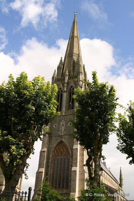 Dal momento che il Creggan Street, la Cattedrale di St Eugene, Derry - Irlanda de Nord