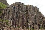 Camini fratturato basalto, Giants Causeway, Irlanda de Nord.