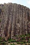 Il grande organo di basalto grigio, Giants Causeway, Irlanda de Nord.