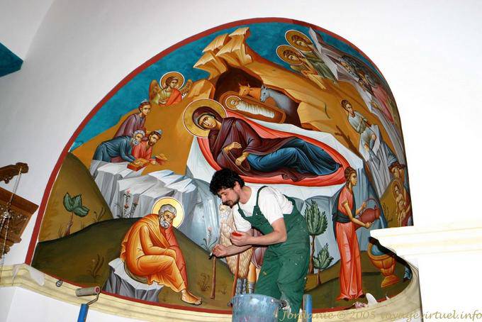 Pittore nella chiesa ortodossa di Qasr el Yehud, Bethany - Giordania