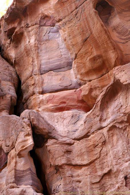 Petra Deir, sedimenti colori - Giordania