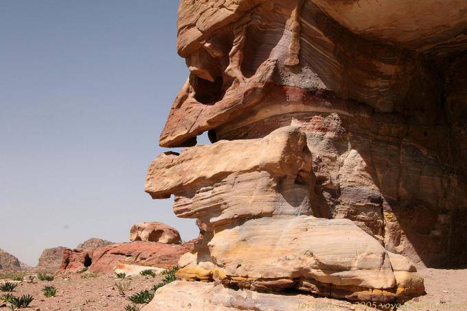 Detritica rottura rock, Petra Zib Attuf - Giordania