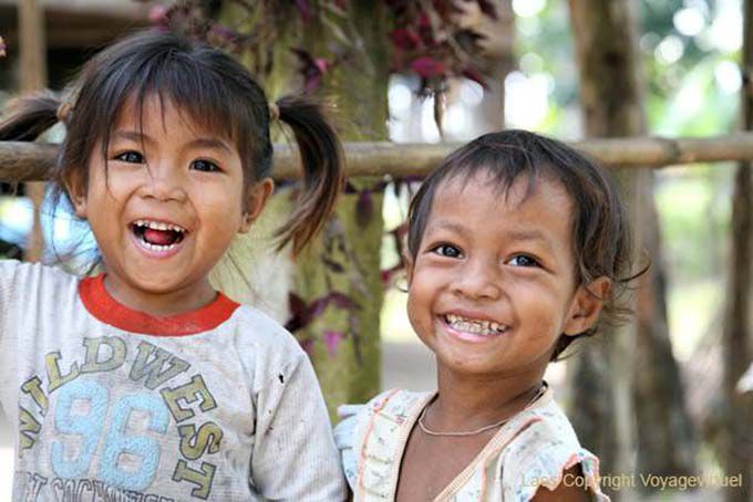 Khon Tai, bambini Smiles, Laos