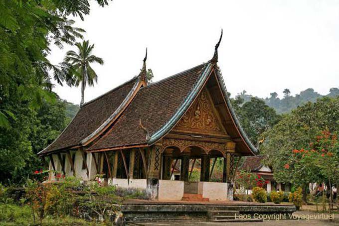Luang Prabang, Wat lunga Tempio Khun, Laos
