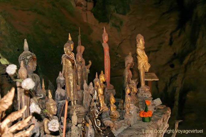 Immagine del Buddha Pak Ou Caves, Laos