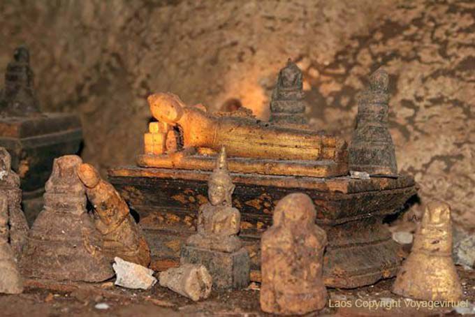 Rare Buddha disteso, Tham Phum, Pak Ou, Laos