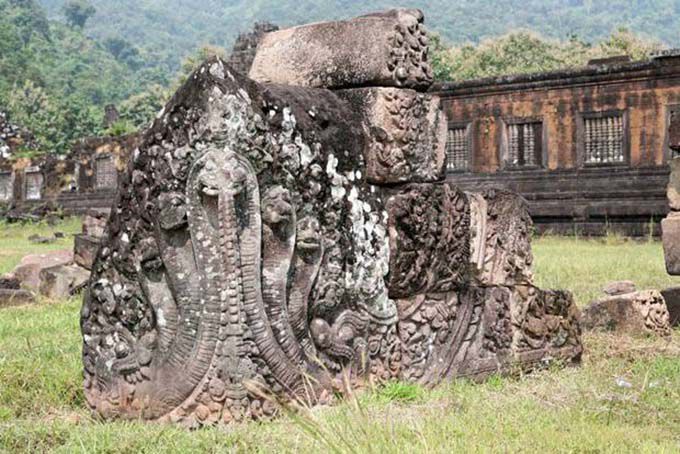 Sul lato del Palazzo di donne, Wat Phou, Laos