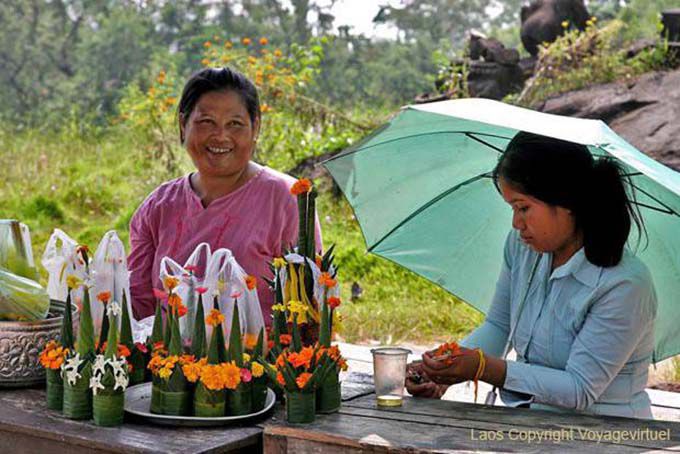 I venditori di offerte, Wat Phou, Laos
