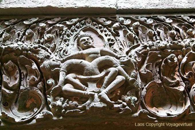 Striping buddista uccidendo Kaliya Krishna, Vat Phou, Laos