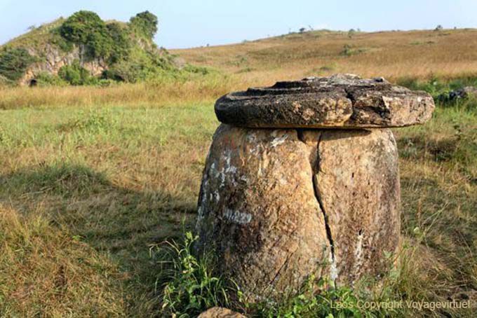 Un coperchio diviso in vaso Piana delle Giare Xieng Khouang, Laos