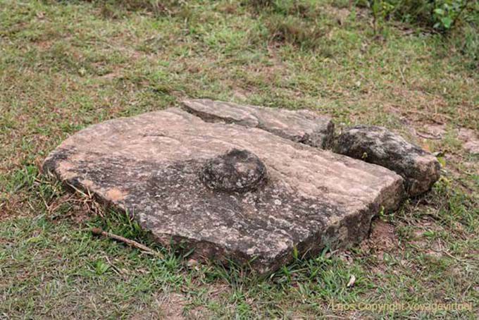 Detriti arenaria calcarea Piana delle Giare Xieng Khouang, Laos
