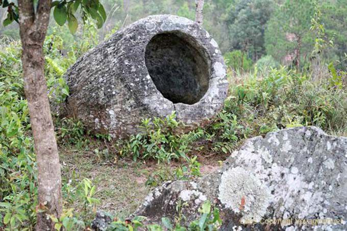 Resti di una civiltà aborigena Kha Piana delle Giare, Laos