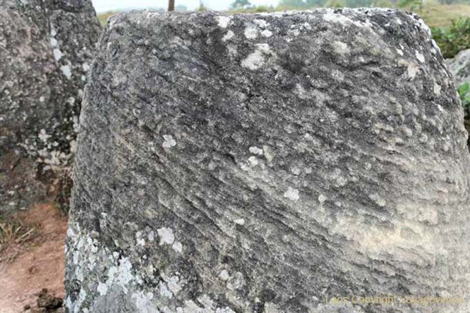 Strisce corpo vaso, Piana delle Giare Xieng Khouang, Laos