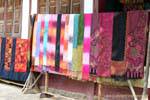 Colori di artigianato locale Ban Xanhai, Laos.