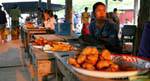 Donuts all'alba, Khong Island, Laos.
