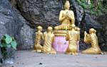 Rappresentanza Buddha insegnare ai suoi discepoli Phusi montaggio, Laos.