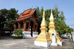 Al di fuori del tempio, Wat Sene Soukharam, Luang Prabang, Laos.