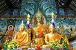 Wat Aham, altare all'interno della Sim, Luang Prabang, Laos.
