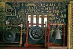 Gong e campana, Wat Xieng Thong, Luang Prabang, Laos.