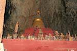 Altare e devozione Pak Ou, Laos.