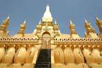 Scale del santuario, Wat That Luang, Vientiane, Laos.