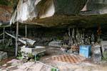 Cave e fonte Vat Phou, Laos.