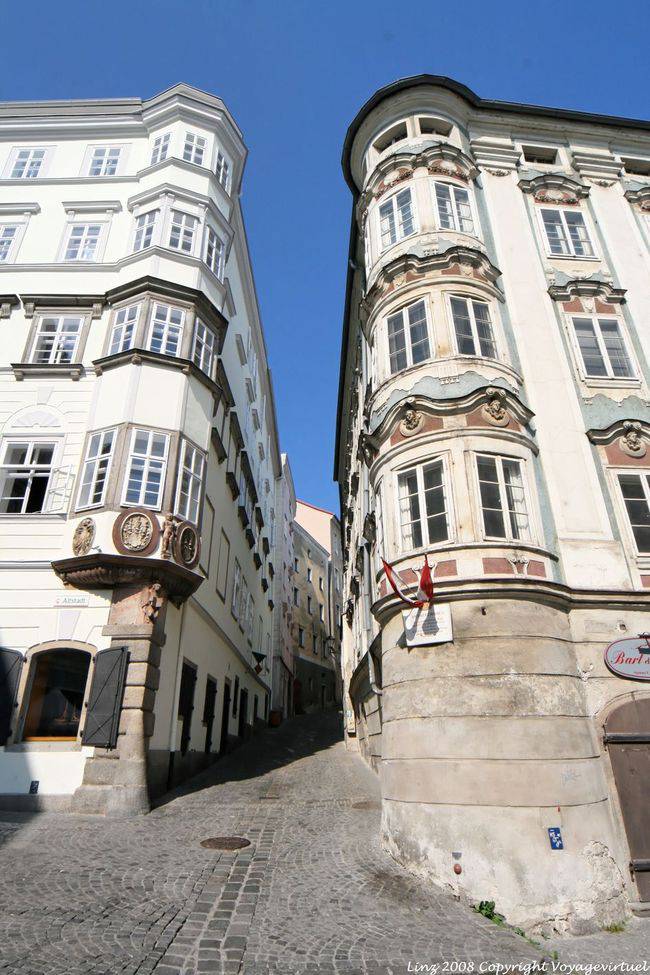 Altstadt, Hofgasse, architettura tradizionale, Apothekerhaus, Linz - Austria