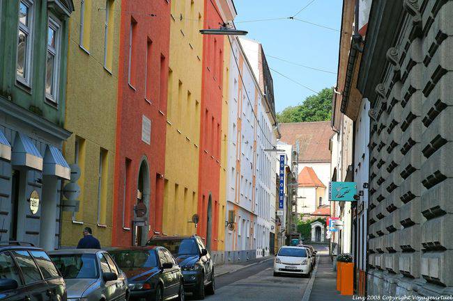 Baumbachstrasse, colori delle facciate, Linz - Austria